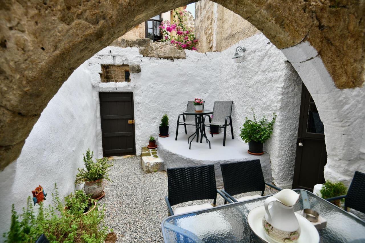 Penelope Garden House Old Town 1