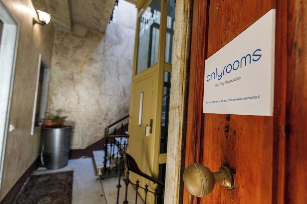 Onlyrooms III - Super Central & Nightlife 1