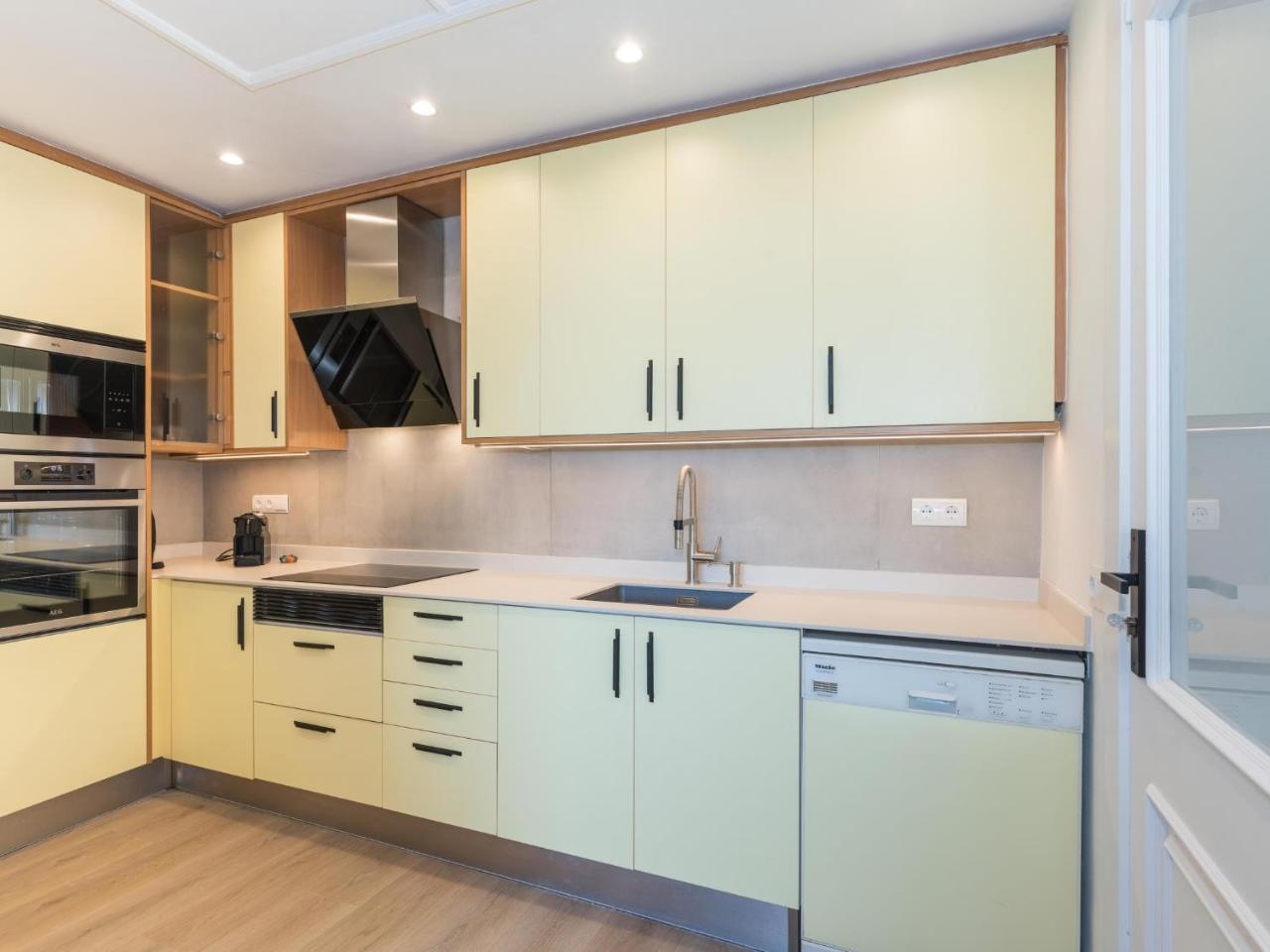 Sitges Spaces Seaside Paradise