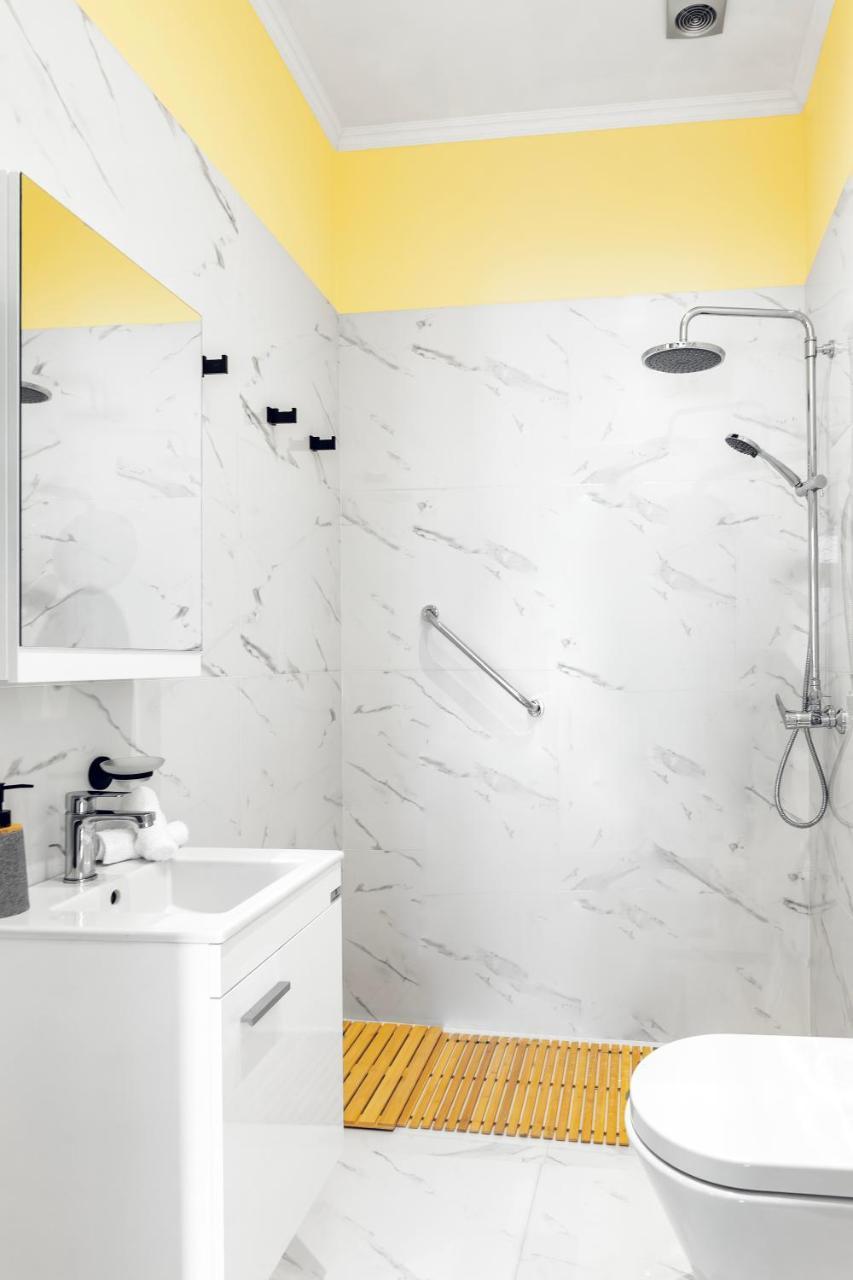 Themis' Urban Residence 1