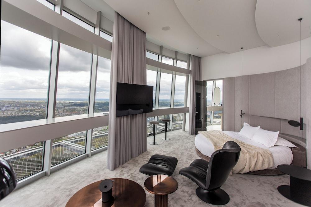 Vilnius TV Tower Apartments Debesys