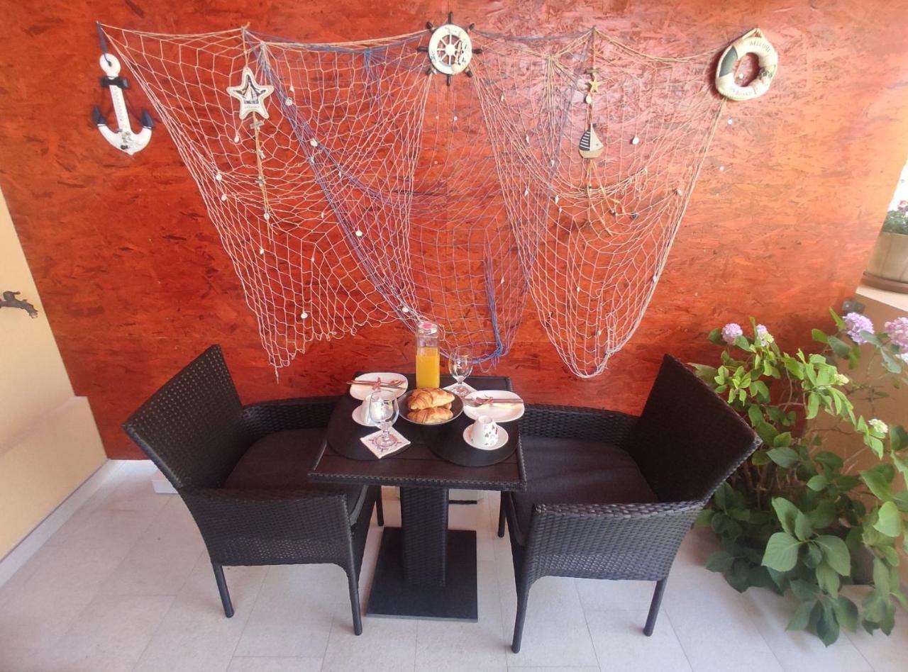 Room Porat 2 with Private Terrace 1