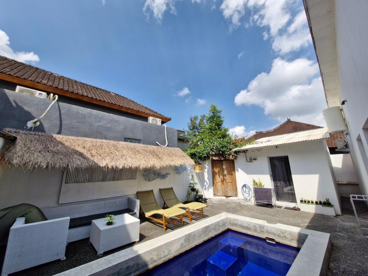 White Sandat Guest House (Adults Only) 1