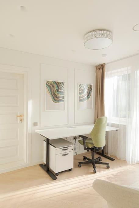 252 M² Luxury 4 Bedroom House in the Pine-Forest 1