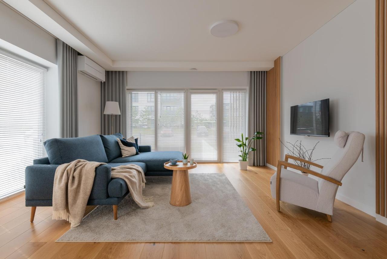 D33 Vilnius - Brand New Luxury Apartment with Terrace, Garden, AC And Parking 1