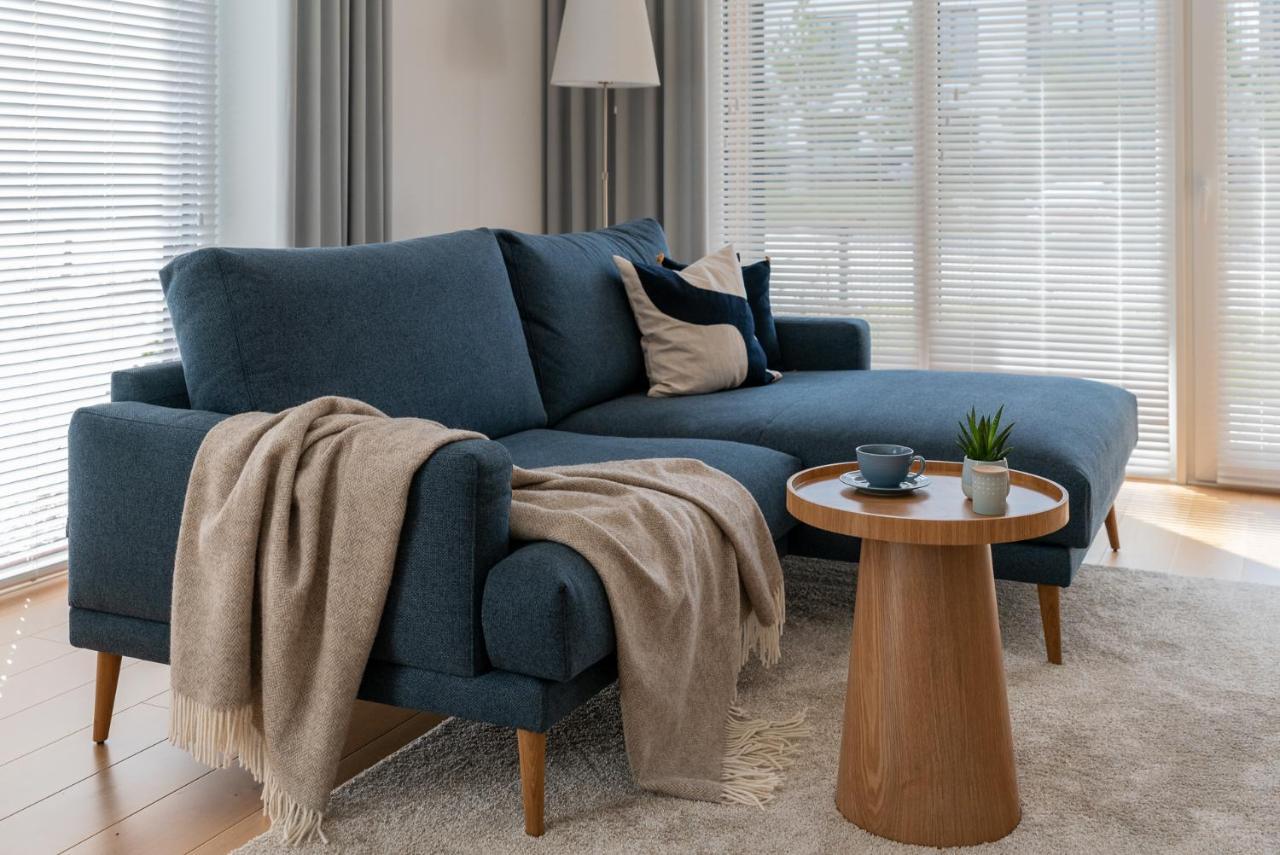 D33 Vilnius - Brand New Luxury Apartment with Terrace, Garden, AC And Parking