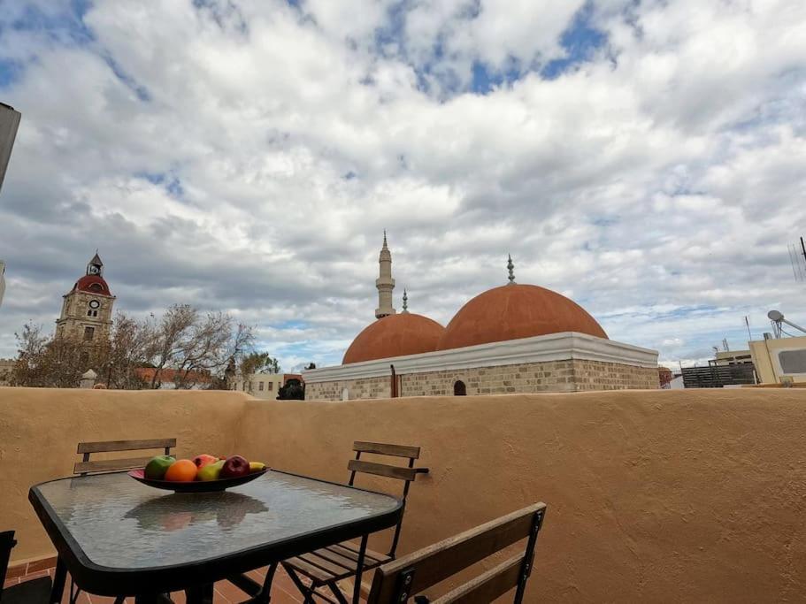 Tiny Clock House (Adults Only)