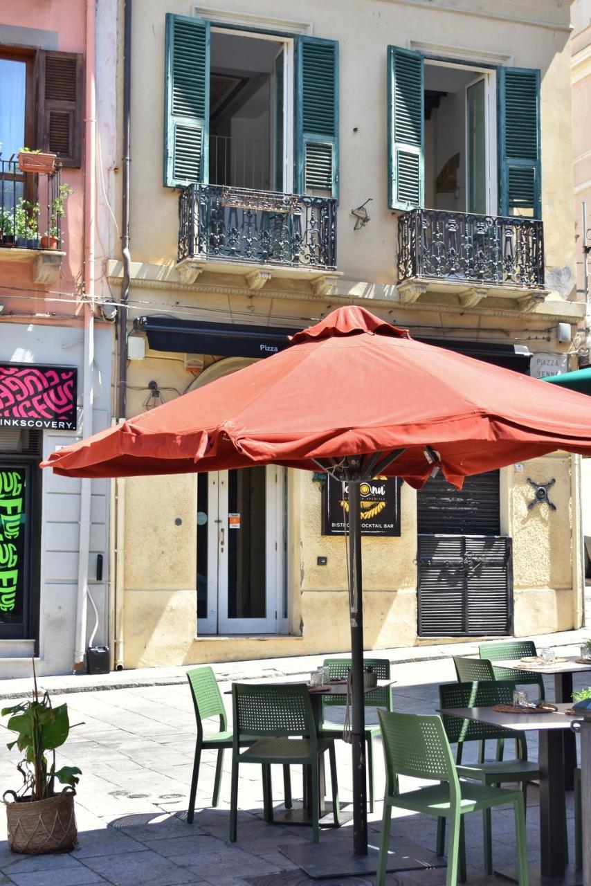 Sinclair , Loft in Center with Original Romantic Fresco 1