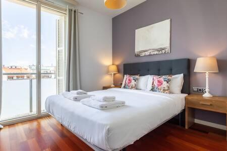 The Collection Barcelona - Wonderful 2-Bd Apart with Balcony Plaza Cataluna 1