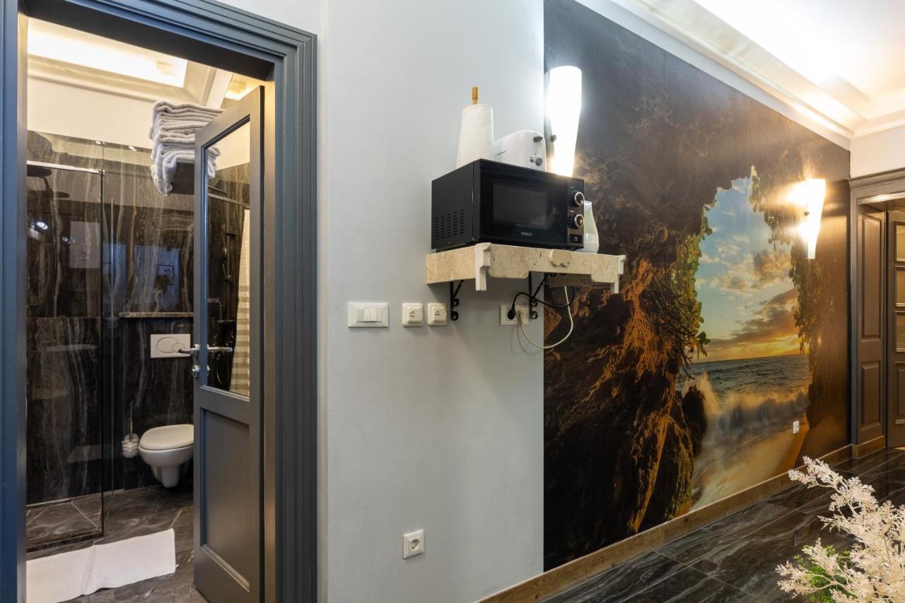 Seistanca Lux -Old City Entrance Dubrovnik