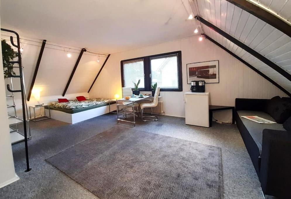 Modern Eingerichtetes Zimmer (Adults Only)