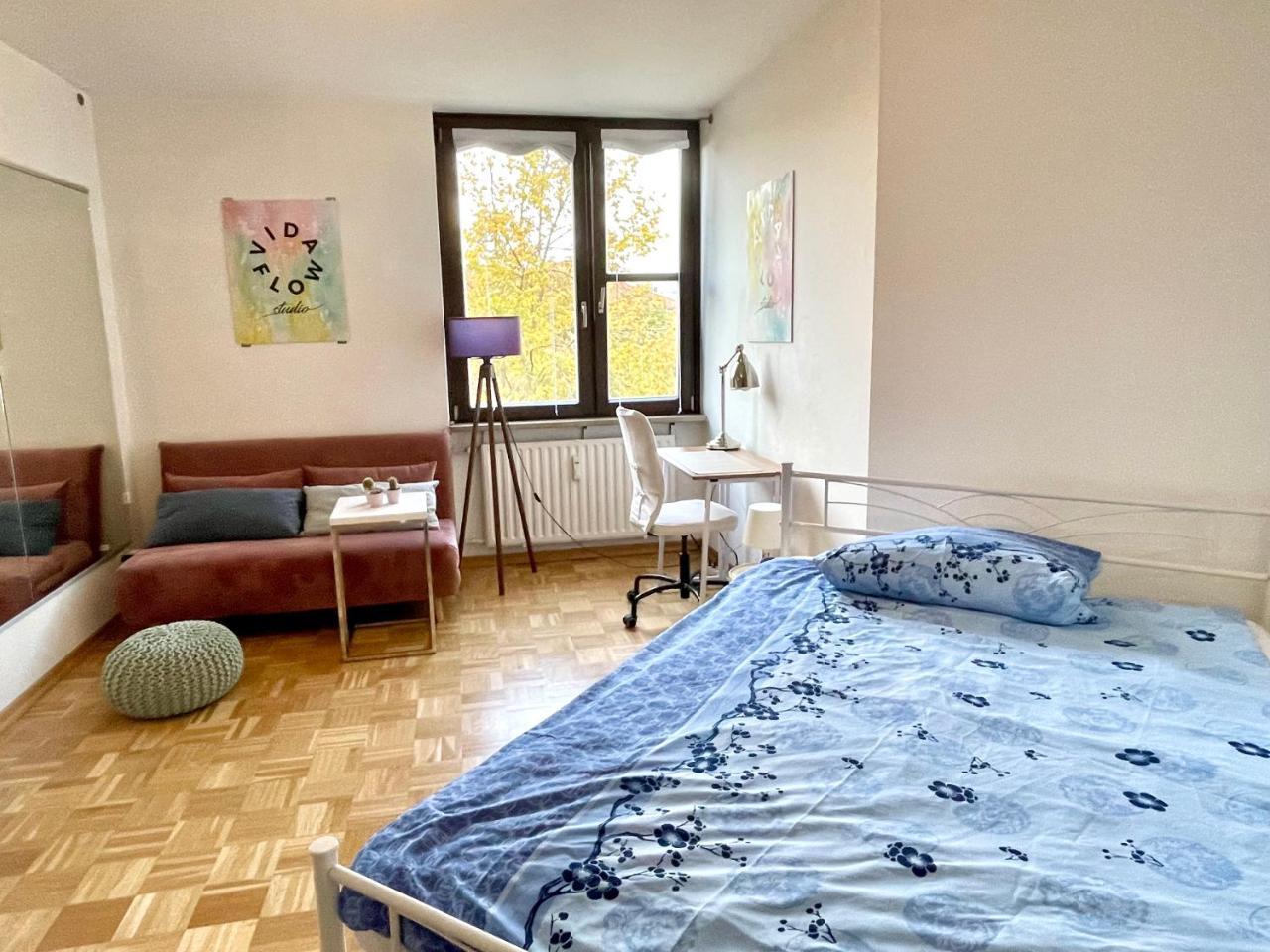 Großes Privatzimmer in Messe Und Oktoberfest Nahe 1