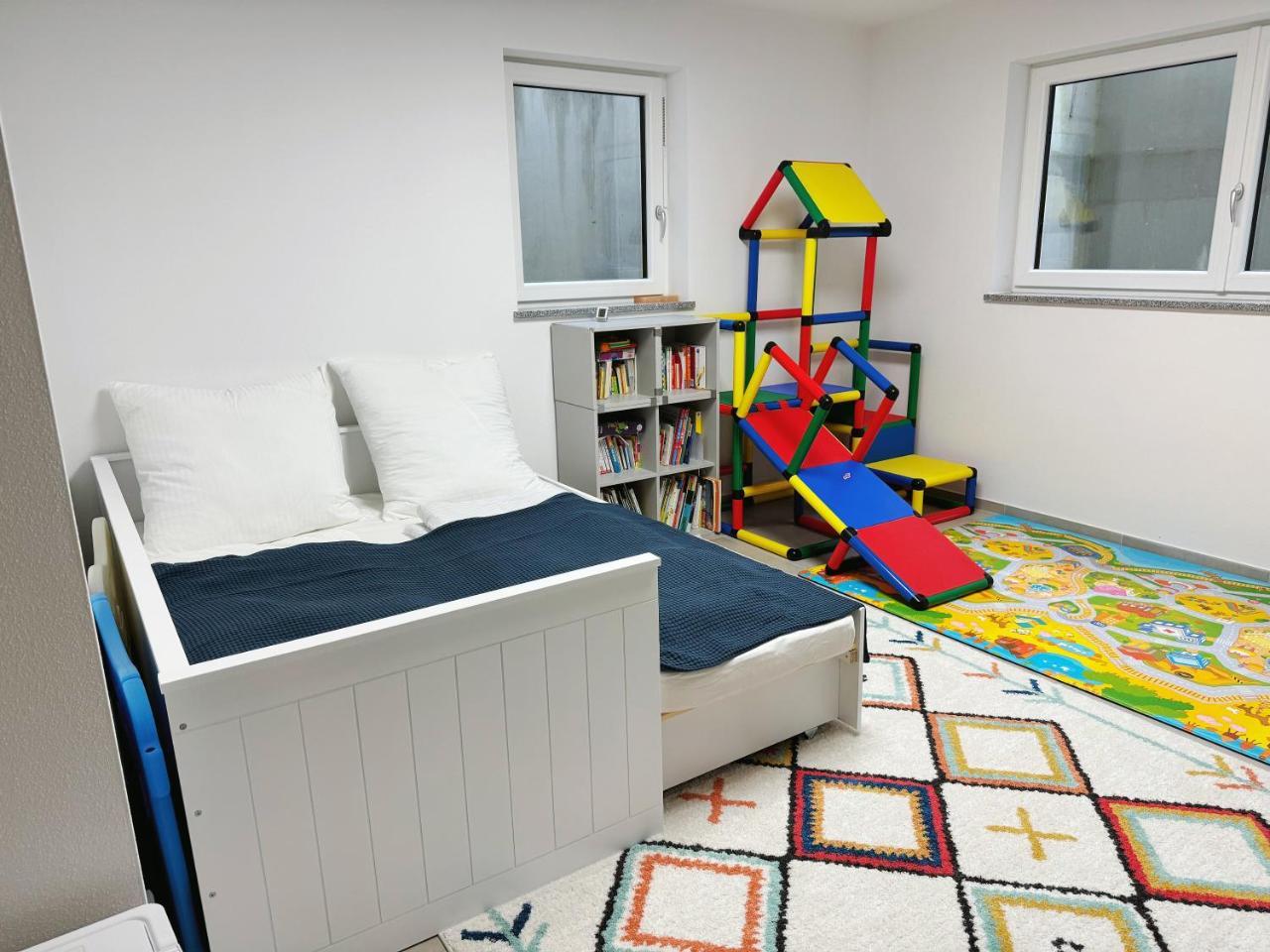 Emma Gardencity Basement Flat