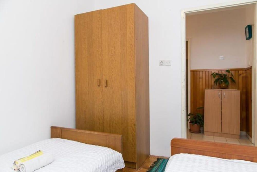 Apartment Angelina - Three Bedroom Apartment with Balcony And Sea View 1