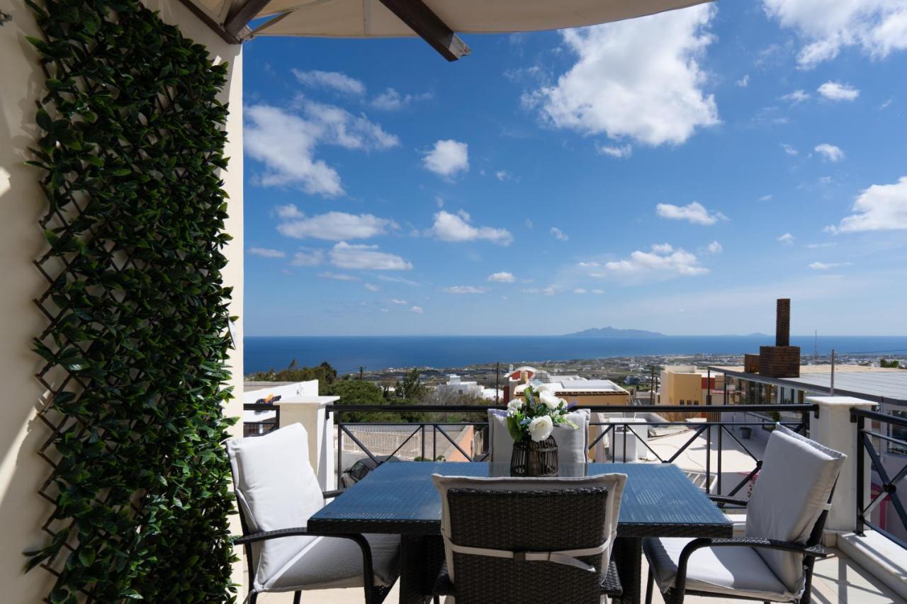 Central Seaview Heven Apartment in Fira Santorini 1