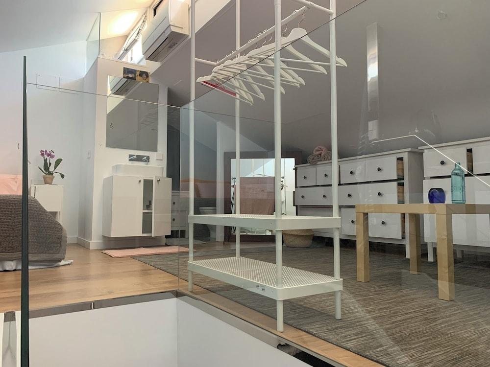 Lemon Tree Guest House 2