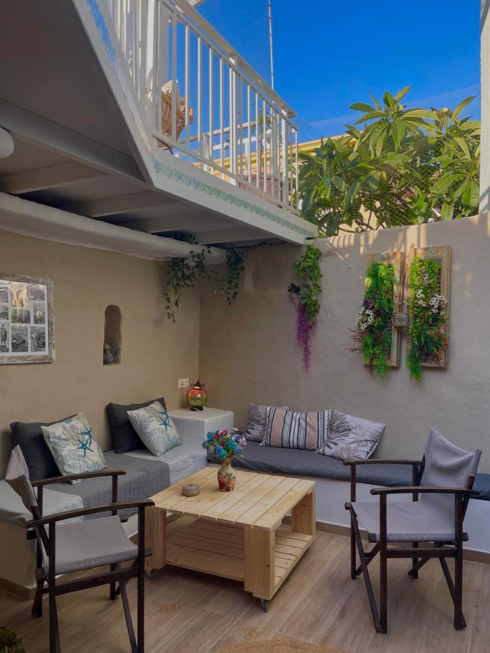 Ioli's Home - Medieval Town 2