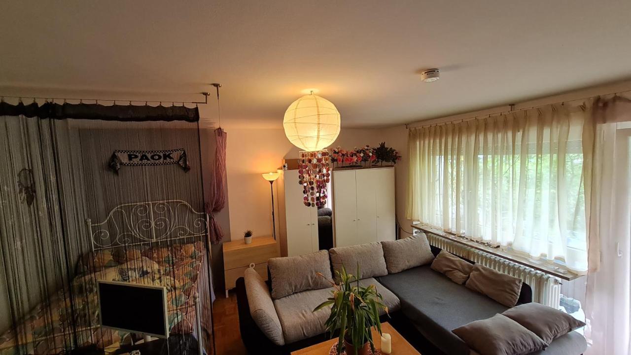 Akropolitan Schones Zimmer in Einer Wohnung Mit Eigenem Großen Garten (Adults Only) 2