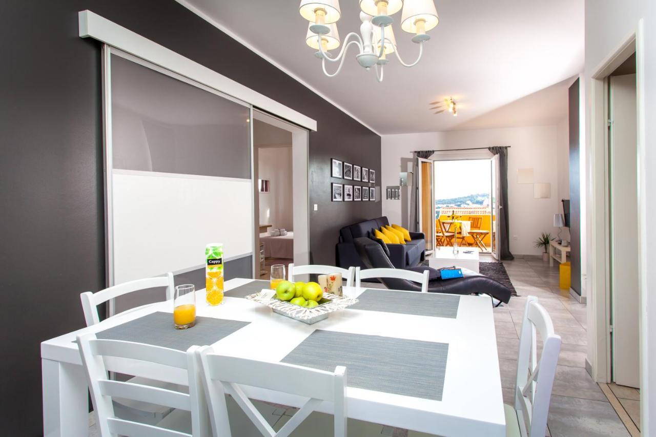 Two Bedroom Apartment with Sea View & Balcony 1