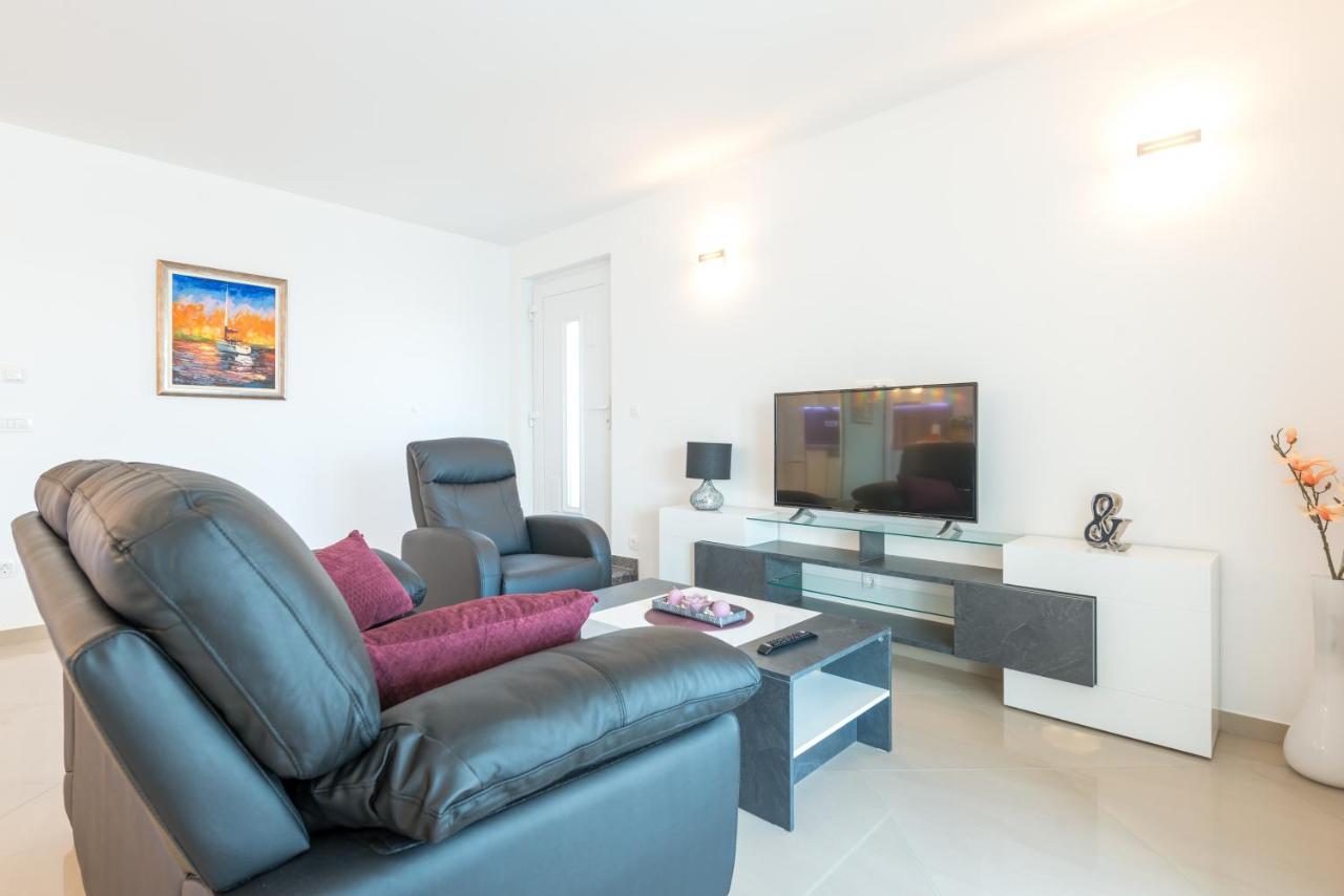 Apartment Ella Deluxe 2