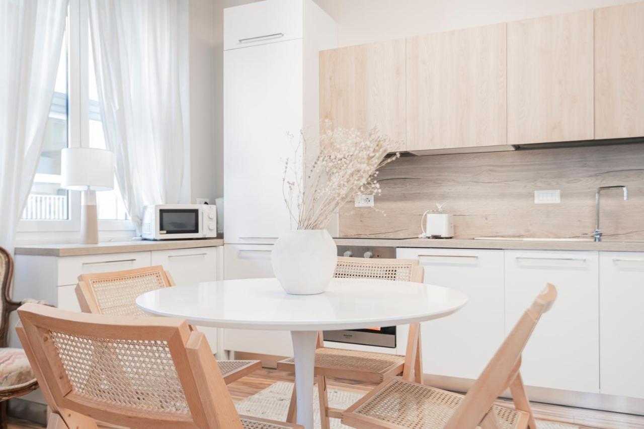 Easylife - Elegant Apartment 3 Mins From Duomo 2