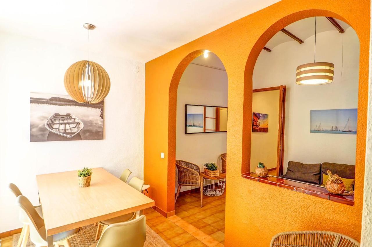 Charming Patio by Hello Homes Sitges 2