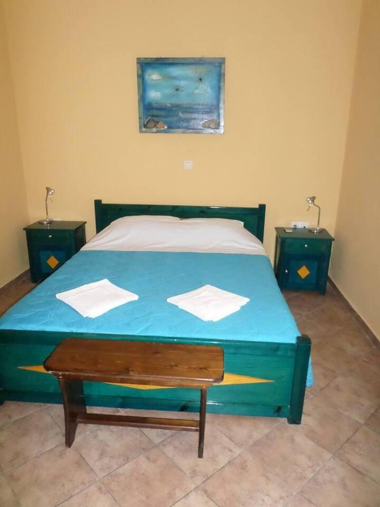 Santorious Family Apartment 2