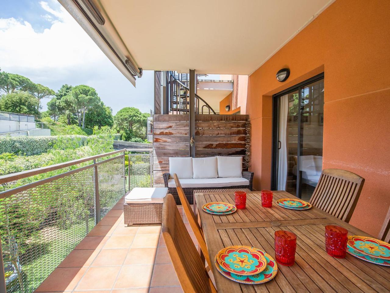 Apartment Jardins Sa Boadella by Interhome 2