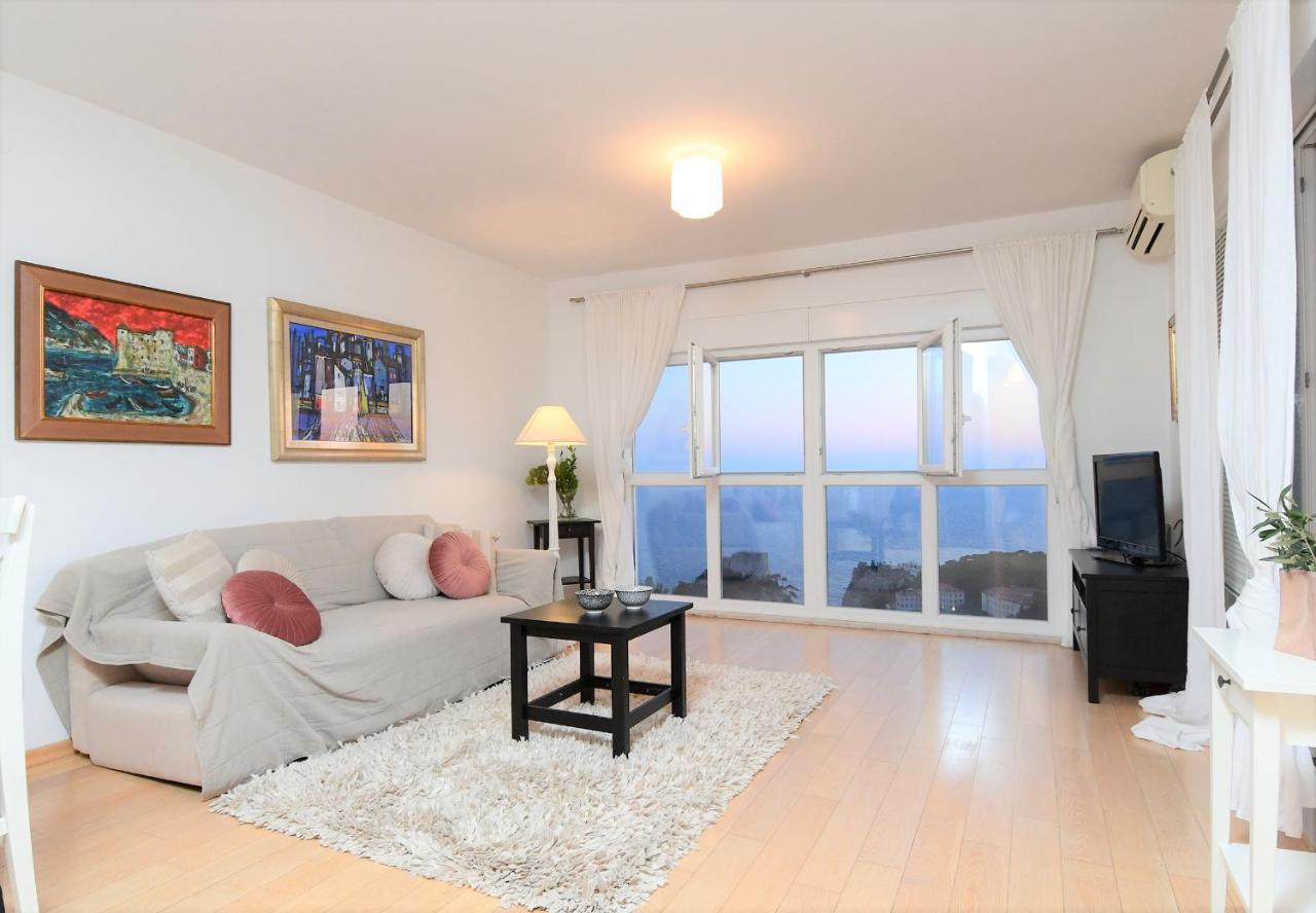 Mariva Deluxe Apartment 1