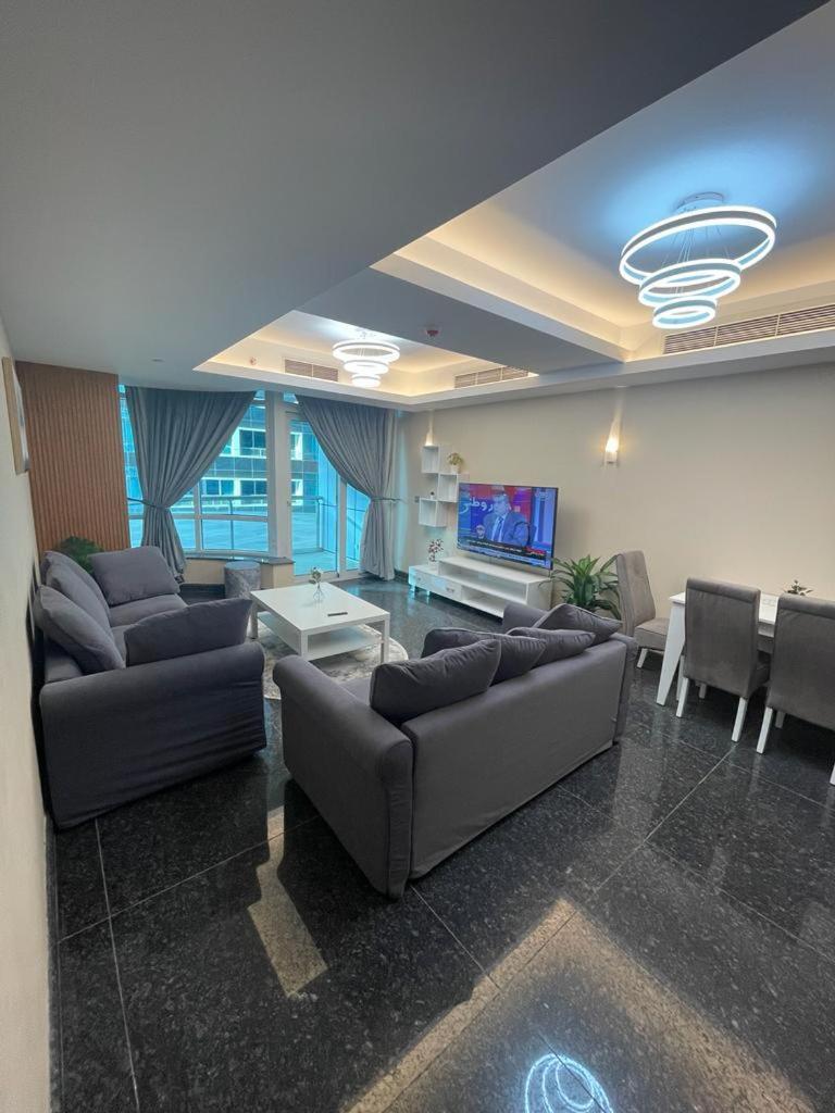 شقه فندقيه نيل هلتون ريزيدنس المعادي 2