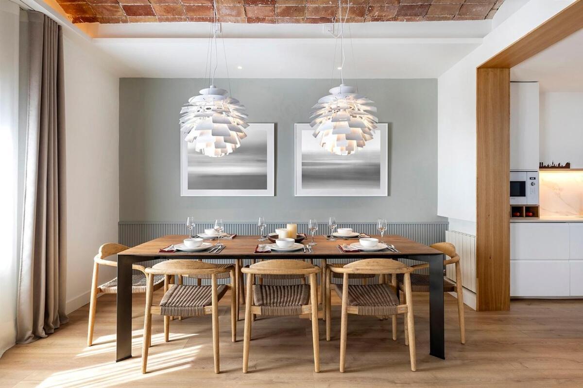 Luxury Apt with King Beds & Central AC in Heart of BCN 1