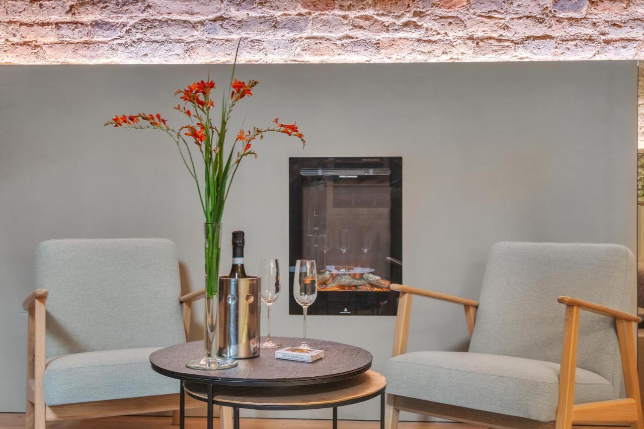 Historic & Modern Arch-Studio - Arcloft07 (Adults Only) 2