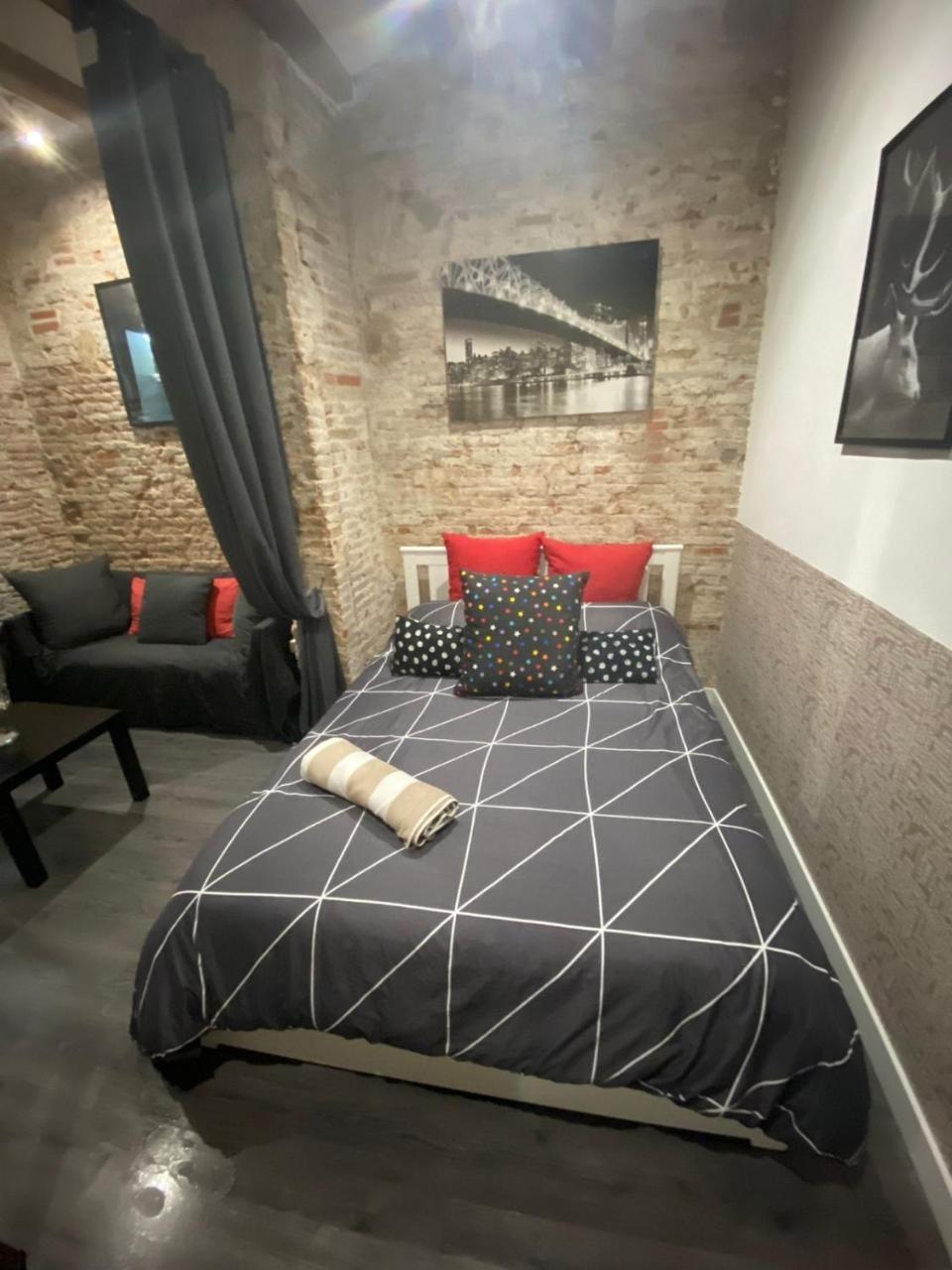 Room Not Shared Center Liceu Ramblas Plaza Cataluna 2