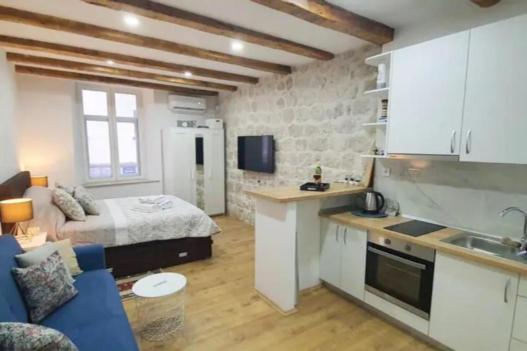 Tramuntana Free Parking 1