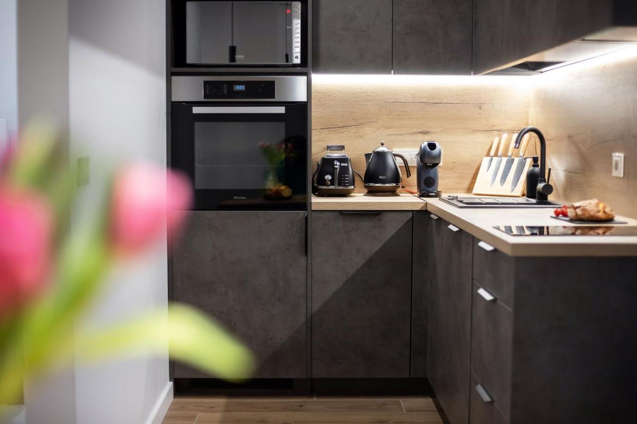 City Center Sanctuary Modern Business-Class Studio with Free Parking in the Heart of Vilnius 1