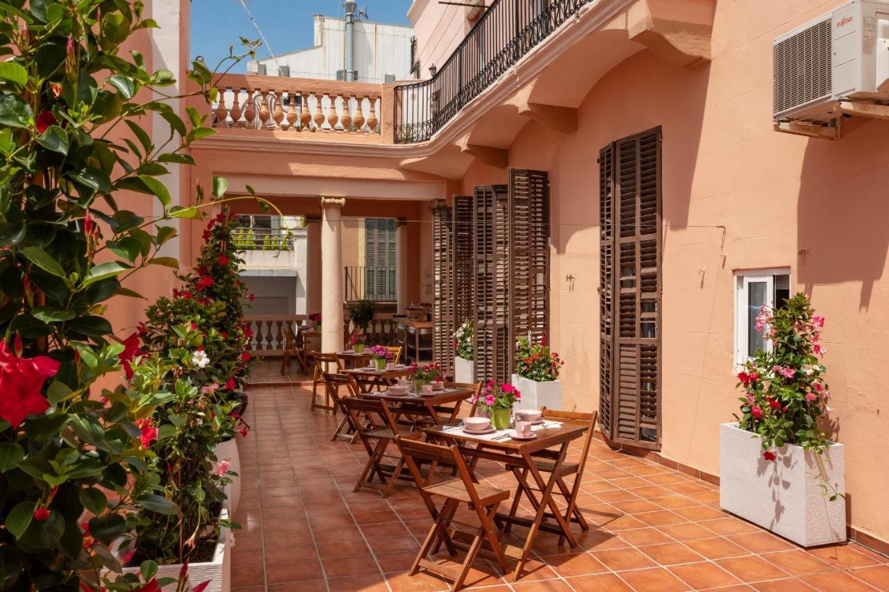 Antonios Hostal (Adults Only)