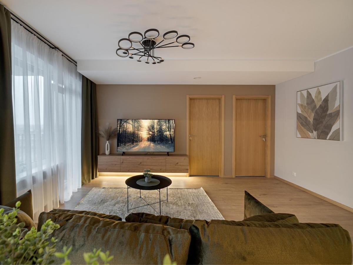 Lake Town Apartment 2