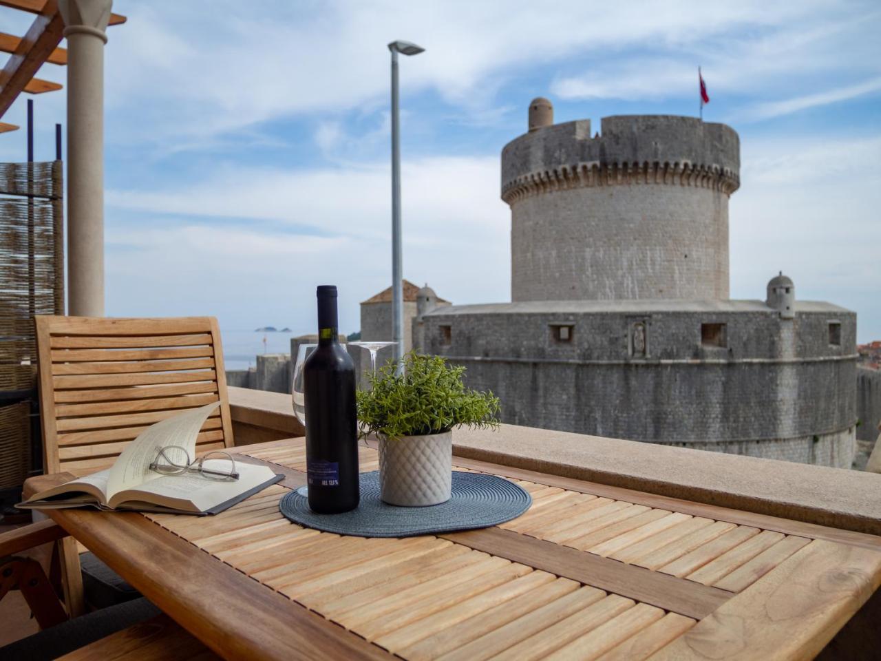 Grand Amore Apartment 2