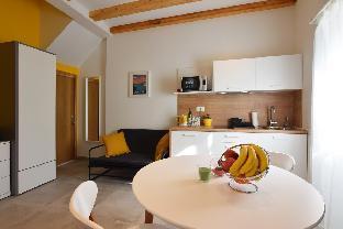 Orange Apartment with Free Parking 1