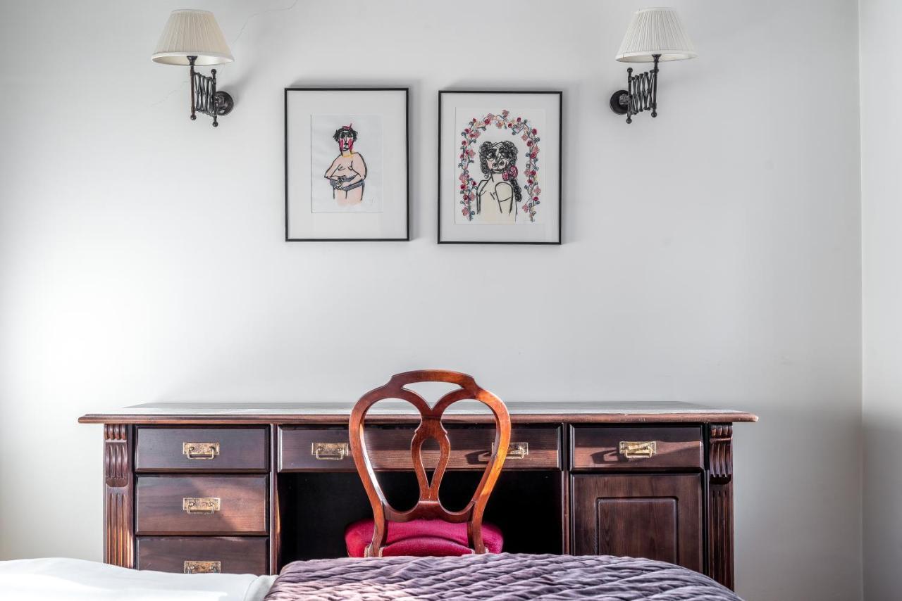 City Center, Free Parking, 4a 2