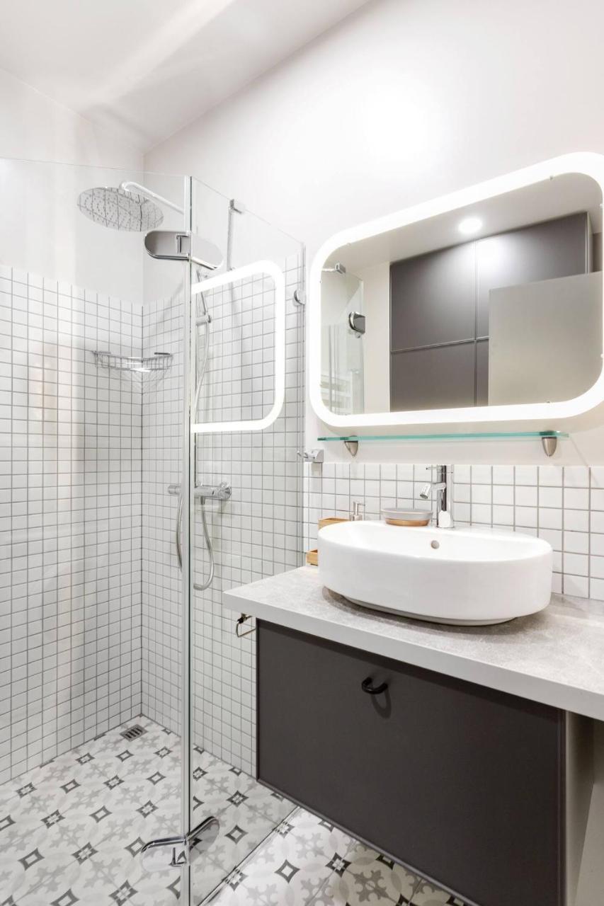 Happy Inn Lux Studio, Self Check, Parking, 1