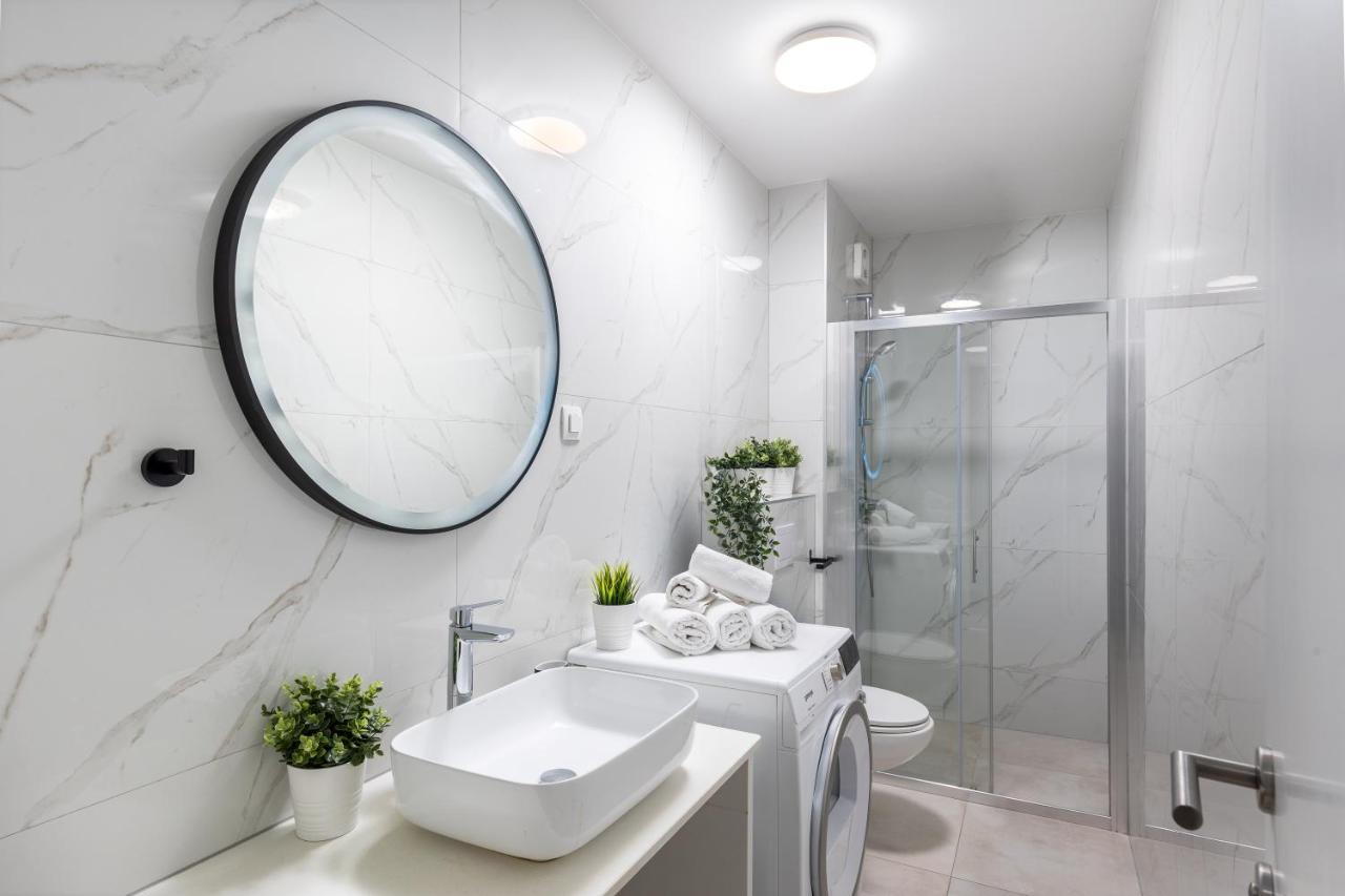 Apartment Central - 5 Min with Bus To Old Town 2