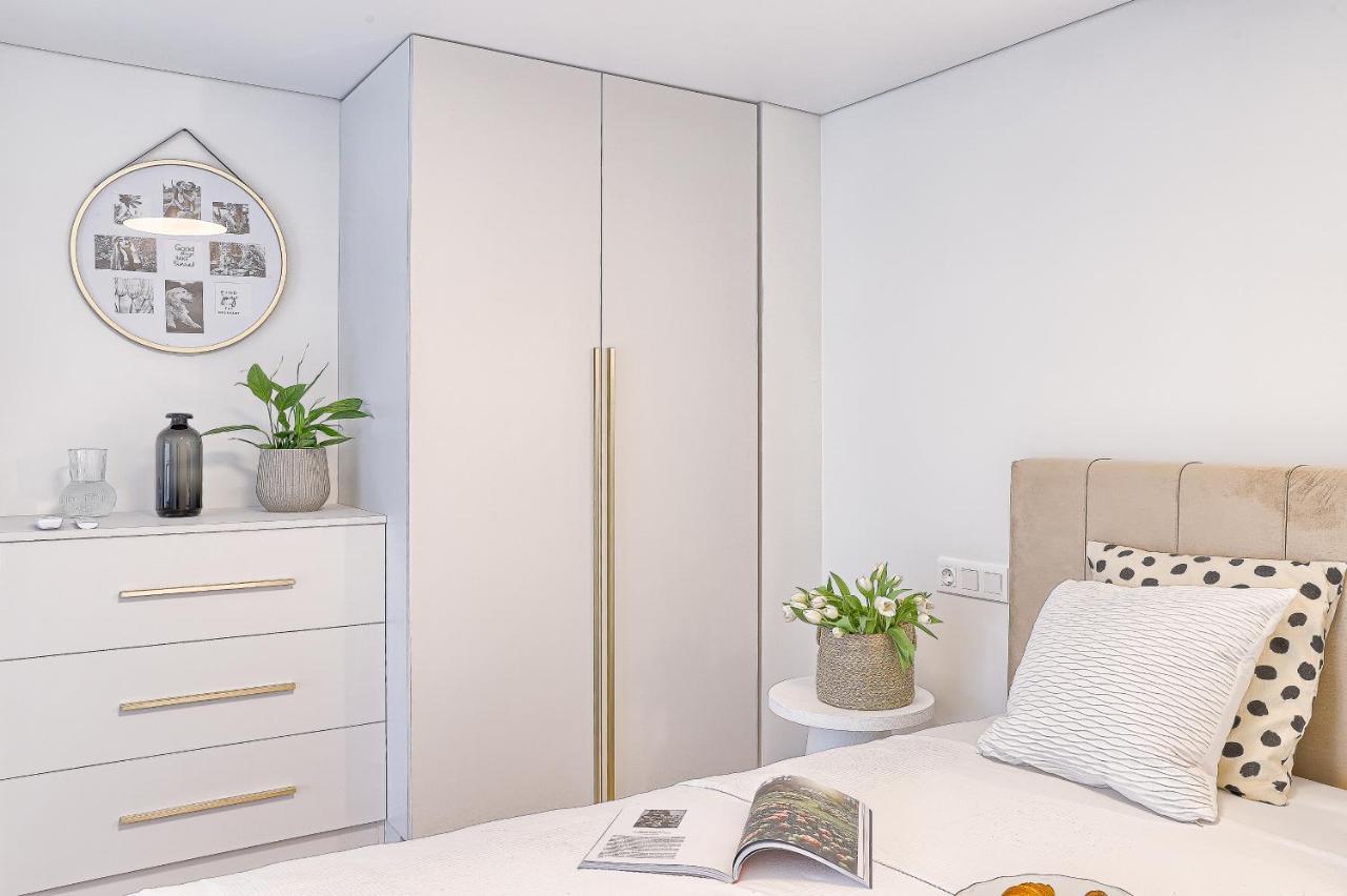 Sunny Loft 2 X 24x7 X Free Parking X Close To Old Town 1