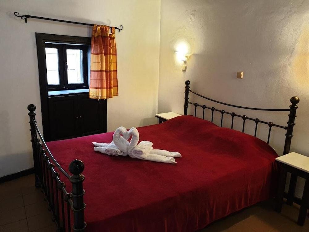 Saint Michel Apartments 1