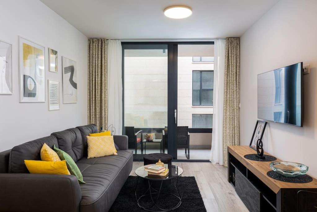 Dubrovnik Pier Free Parking And Balcony 2