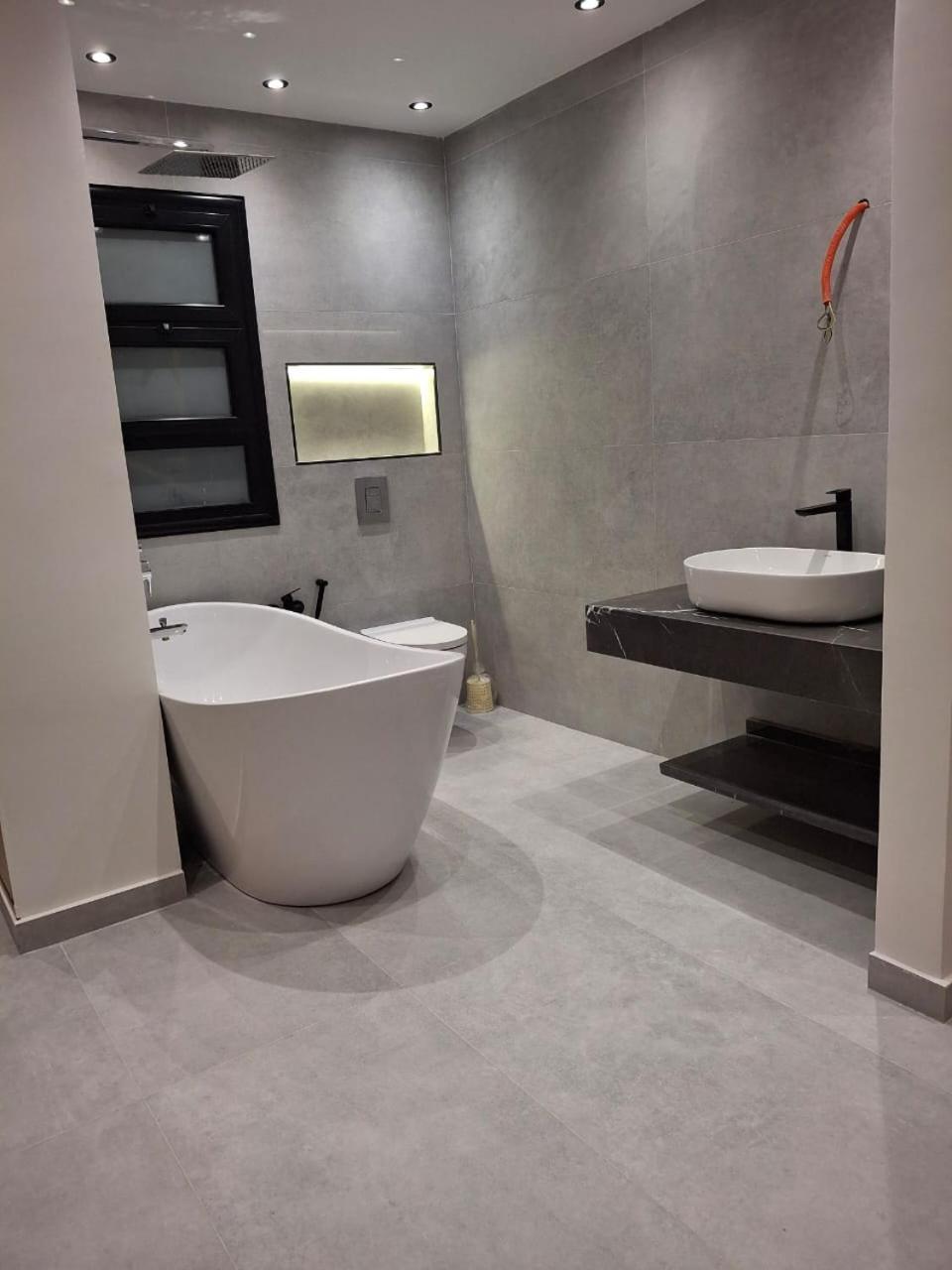 Egms-Cn-2 2br Apartment with Fully Nile View 1