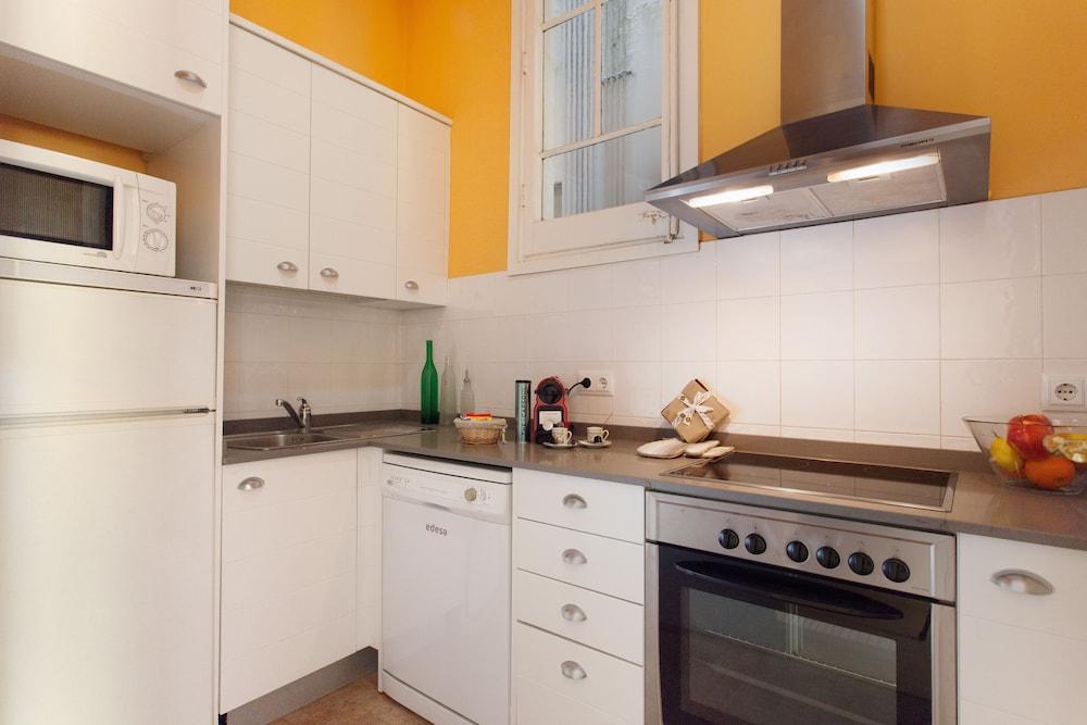 Barcelonaforrent the Living Apartment