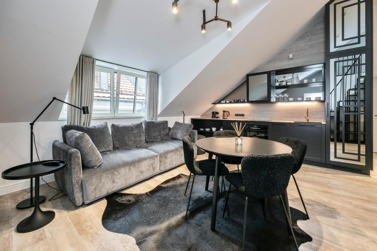 Artsy Exclusive Old Town Residence Gallery Walk 1