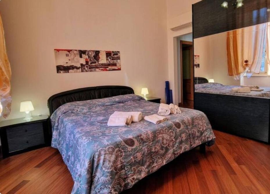 Bellissima Camera Bagno Privato Piazza Galilei 2