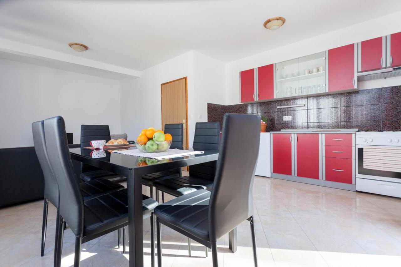 Hedera Estate, Hedera A50 1